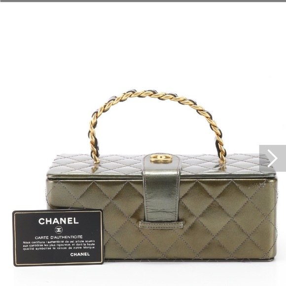 💎VINTAGE CHANEL BOX BAG💎 - Picture 1 of 9